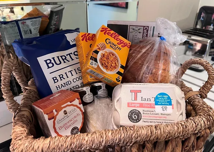 2 Bed In Lofthouse G0017 *