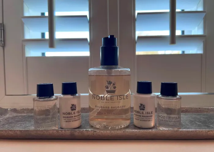 2 Bed In Lofthouse G0017 *